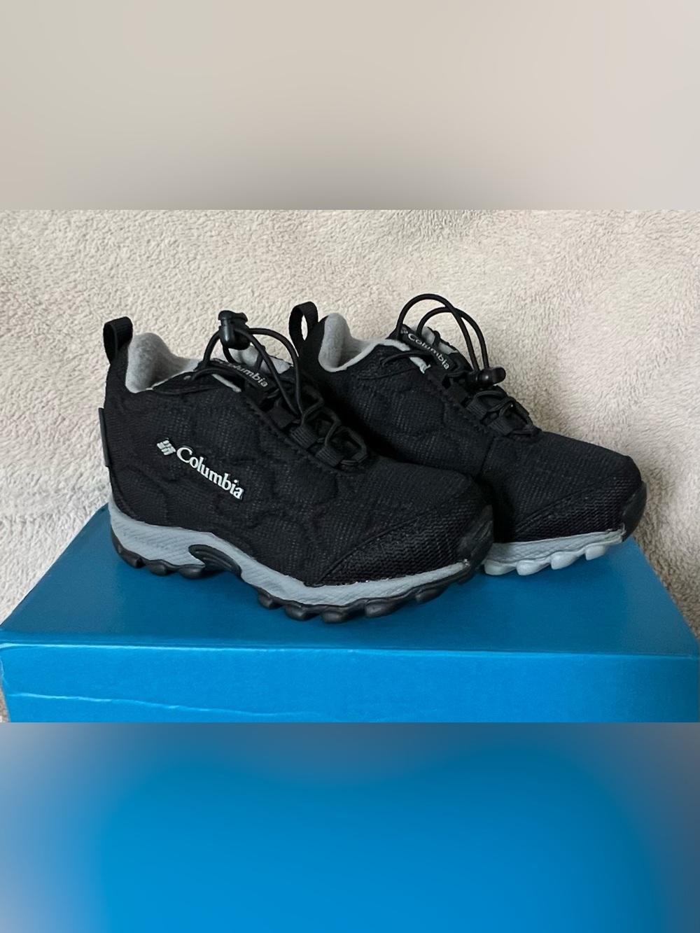 NEW Columbia Firecamp Mid 2 Black and Gray Trail Toddler Shoes